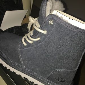 Men’s 6/Women’s 7.5/8 (Unisex Boots)